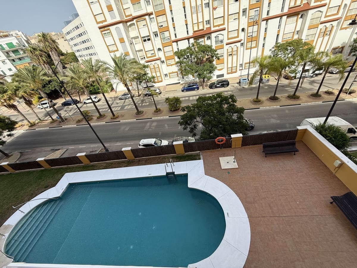 1 soveværelse Lejlighed til salg i Estepona med swimmingpool garage - € 325.000 (Ref: 9965979)