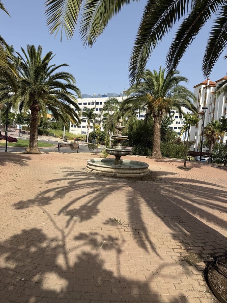 1 soveværelse Lejlighed til salg i Estepona med swimmingpool garage - € 325.000 (Ref: 9965979)