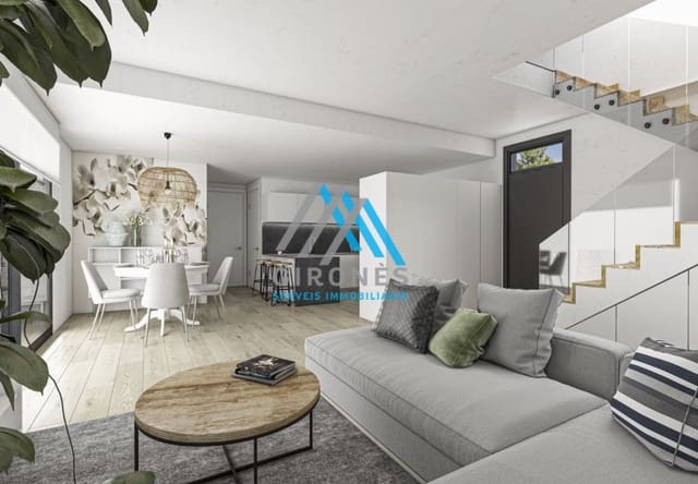 3 soverom Villa til salgs i Santa Cristina d'Aro med svømmebasseng garasje - € 270 000 (Ref: 9890749)