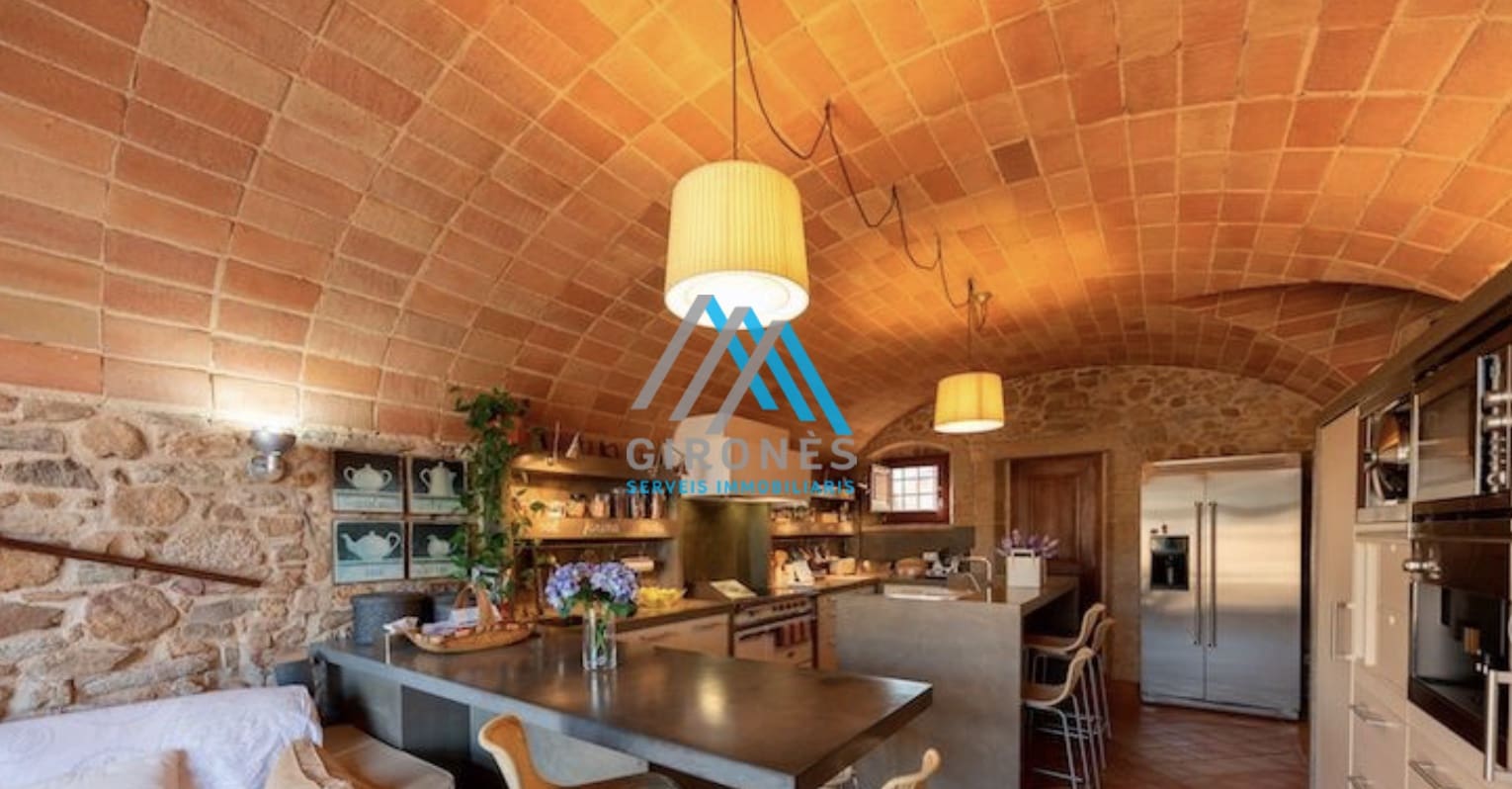 5 chambre Finca/Maison de Campagne à vendre à Platja d'Aro avec piscine garage - 3 100 000 € (Ref: 9890751)