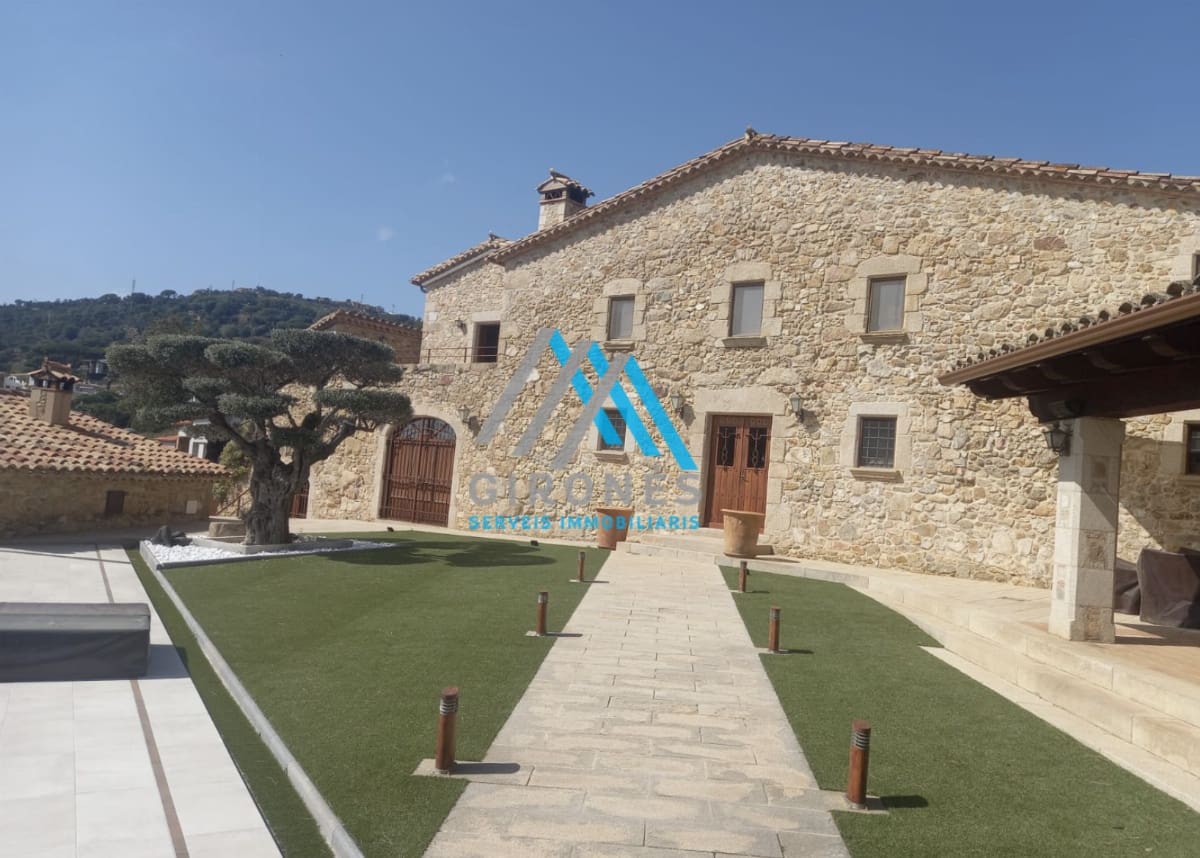 5 chambre Finca/Maison de Campagne à vendre à Platja d'Aro avec piscine garage - 3 100 000 € (Ref: 9890751)