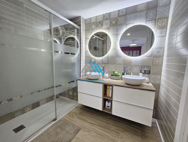 Piso de 3 habitaciones en Santa Cristina d'Aro en venta con piscina garaje - 337.500 € (Ref: 9890752)
