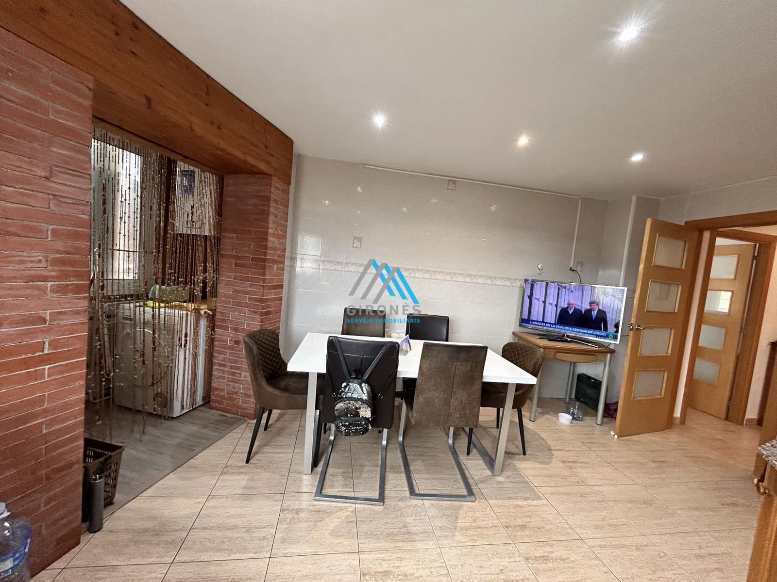 3 bedroom Flat for rent in Santa Cristina d'Aro - € 1,100 (Ref: 9890754)