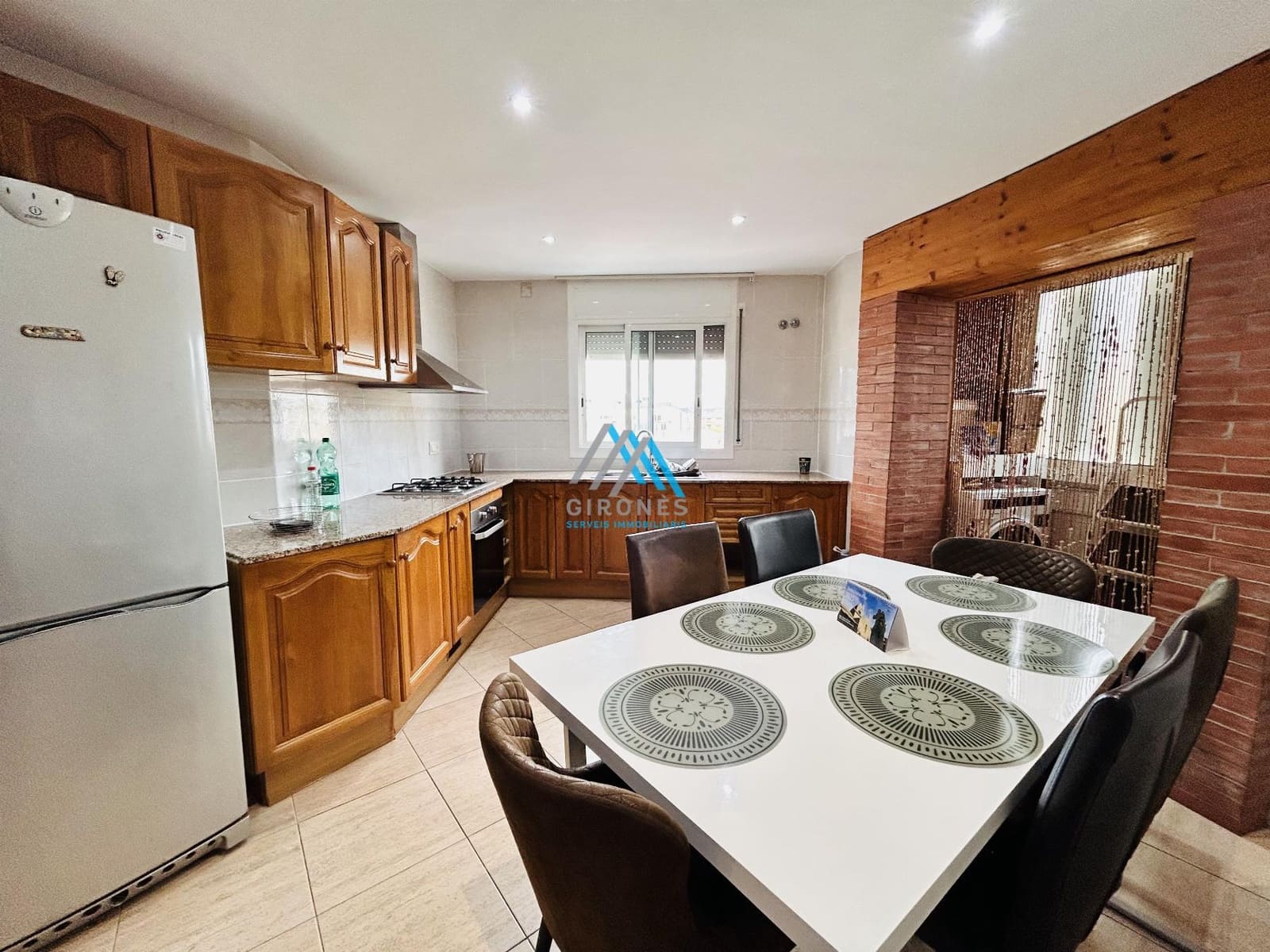 3 bedroom Flat for rent in Santa Cristina d'Aro - € 1,100 (Ref: 9890754)