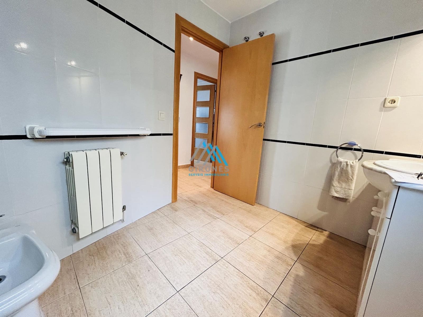 3 bedroom Flat for rent in Santa Cristina d'Aro - € 1,100 (Ref: 9890754)