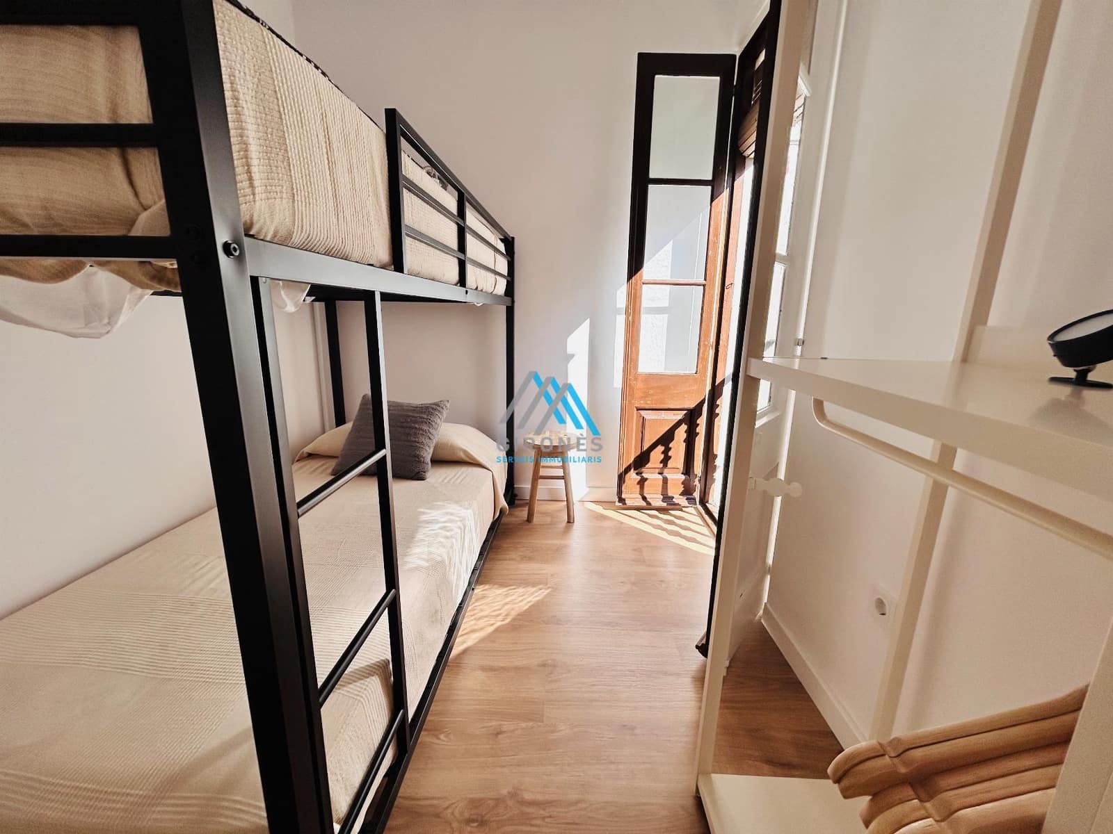 2 slaapkamer Appartement te huur in Sant Feliu de Guixols - € 1.900 (Ref: 9890755)