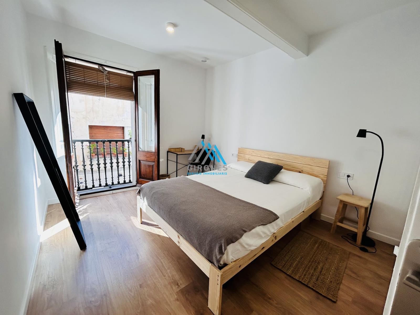 2 slaapkamer Appartement te huur in Sant Feliu de Guixols - € 1.900 (Ref: 9890755)