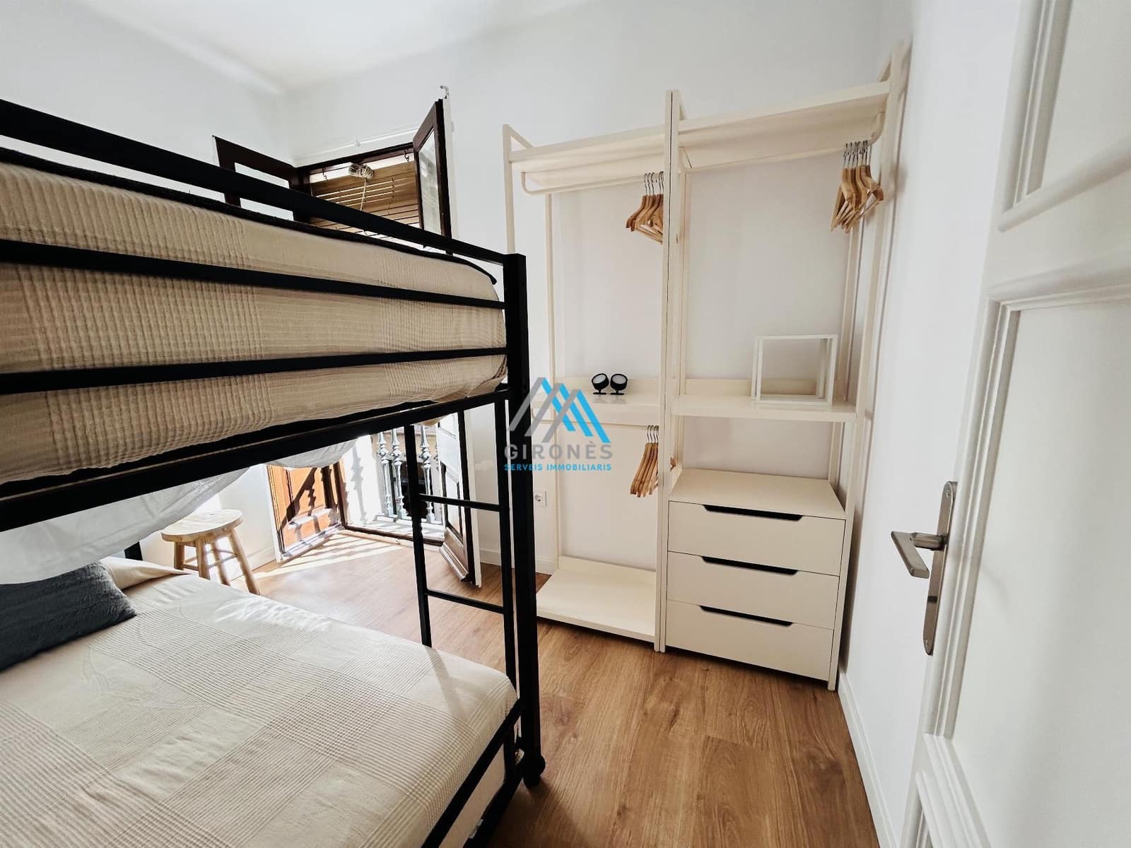 2 slaapkamer Appartement te huur in Sant Feliu de Guixols - € 1.900 (Ref: 9890755)
