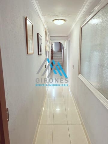 4 Zimmer Haus zu verkaufen in Santa Cristina d'Aro mit Garage - 349.000 € (Ref: 9890759)