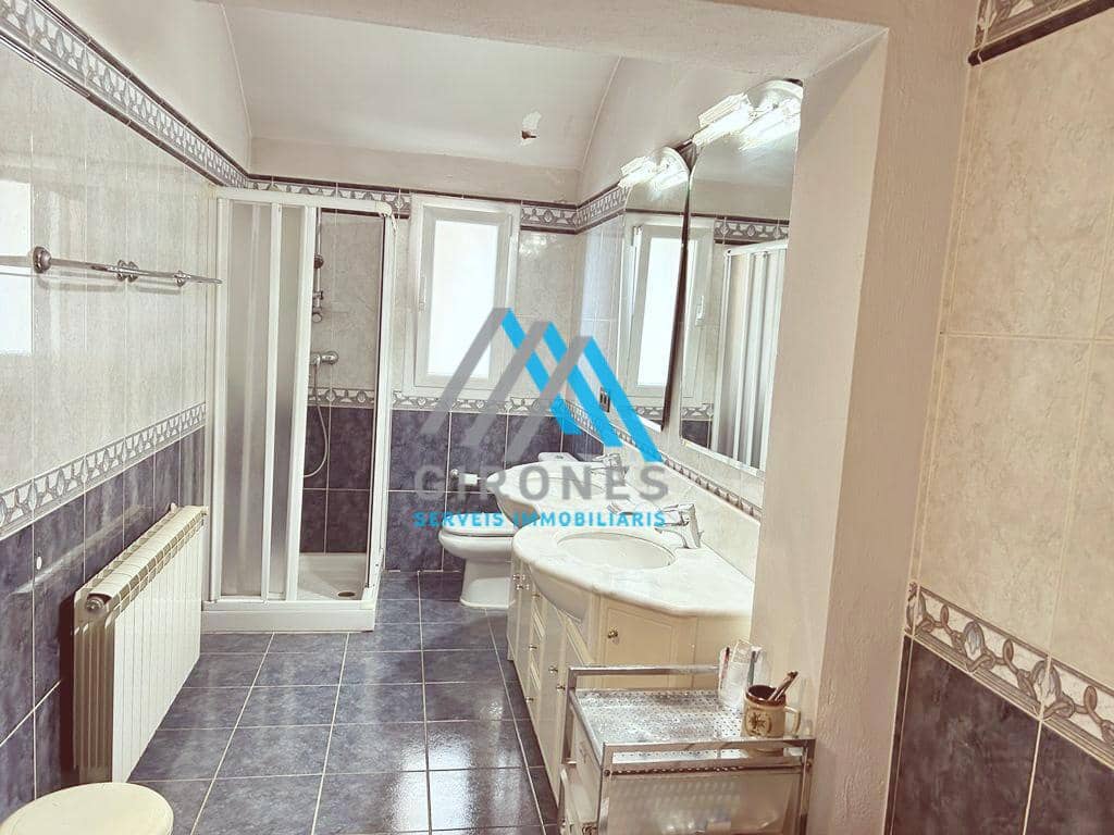 4 slaapkamer Huis te koop in Santa Cristina d'Aro met garage - € 349.000 (Ref: 9890759)