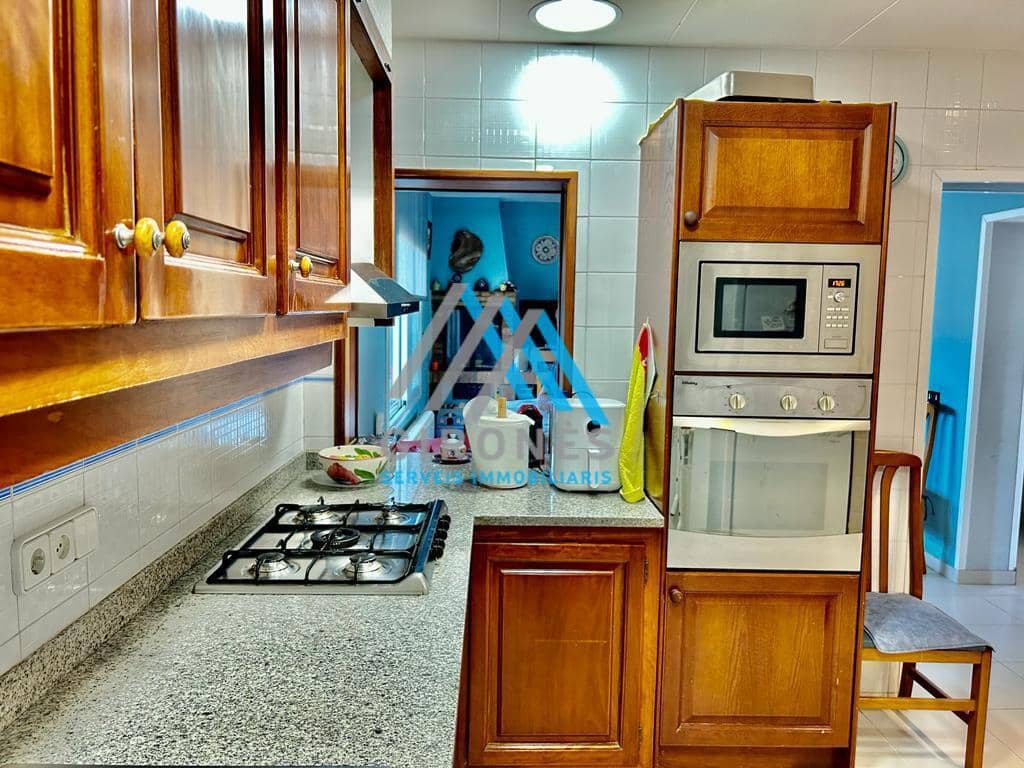 4 slaapkamer Huis te koop in Santa Cristina d'Aro met garage - € 349.000 (Ref: 9890759)