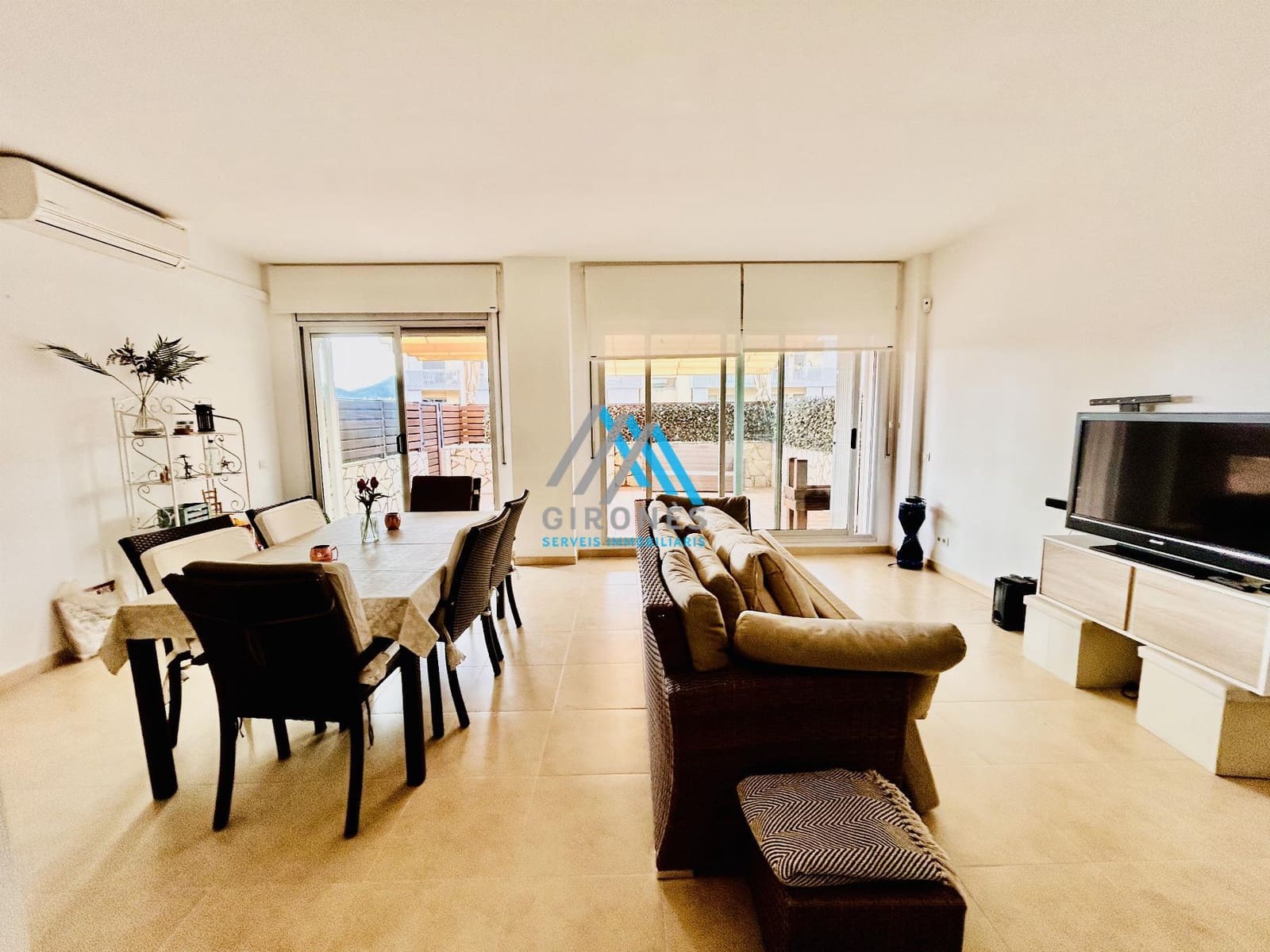 3 soveværelse Lejlighed til salg i Sant Feliu de Guixols med swimmingpool garage - € 375.000 (Ref: 9890769)
