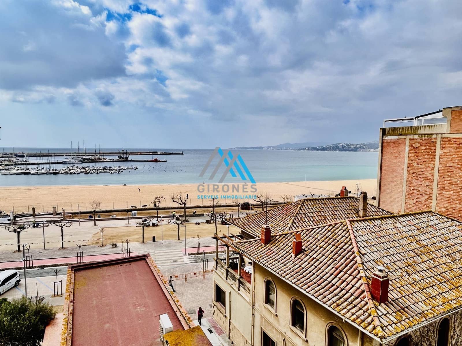3 bedroom Apartment for sale in Palamos with garage - € 585,000 (Ref: 9890770)