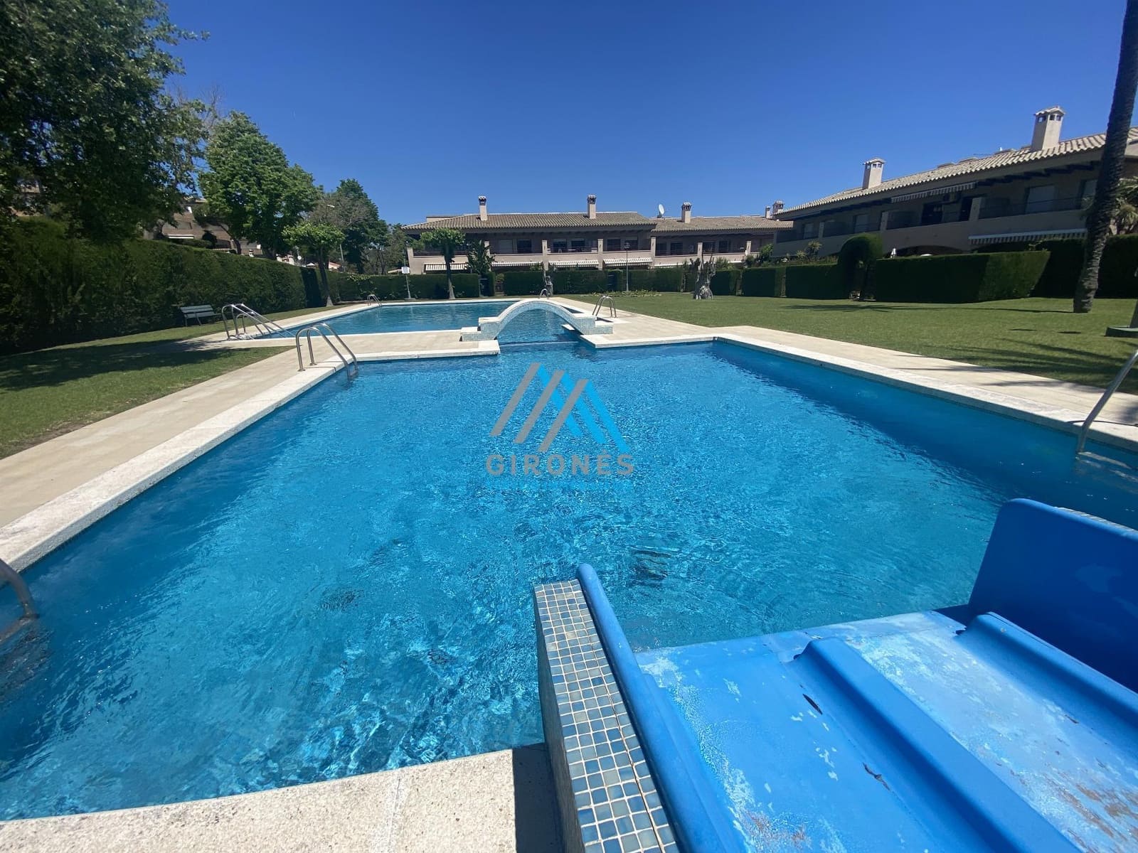 4 sypialnia Dom blizniak do wynajęcia w Platja d'Aro z basenem garażem - 1 650 € (Ref: 9890771)