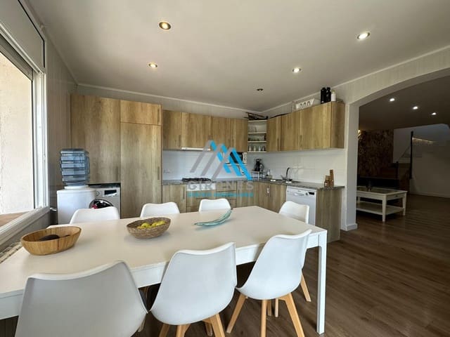3 sypialnia Willa do wynajęcia w Santa Cristina d'Aro z basenem garażem - 10 000 € (Ref: 9890772)