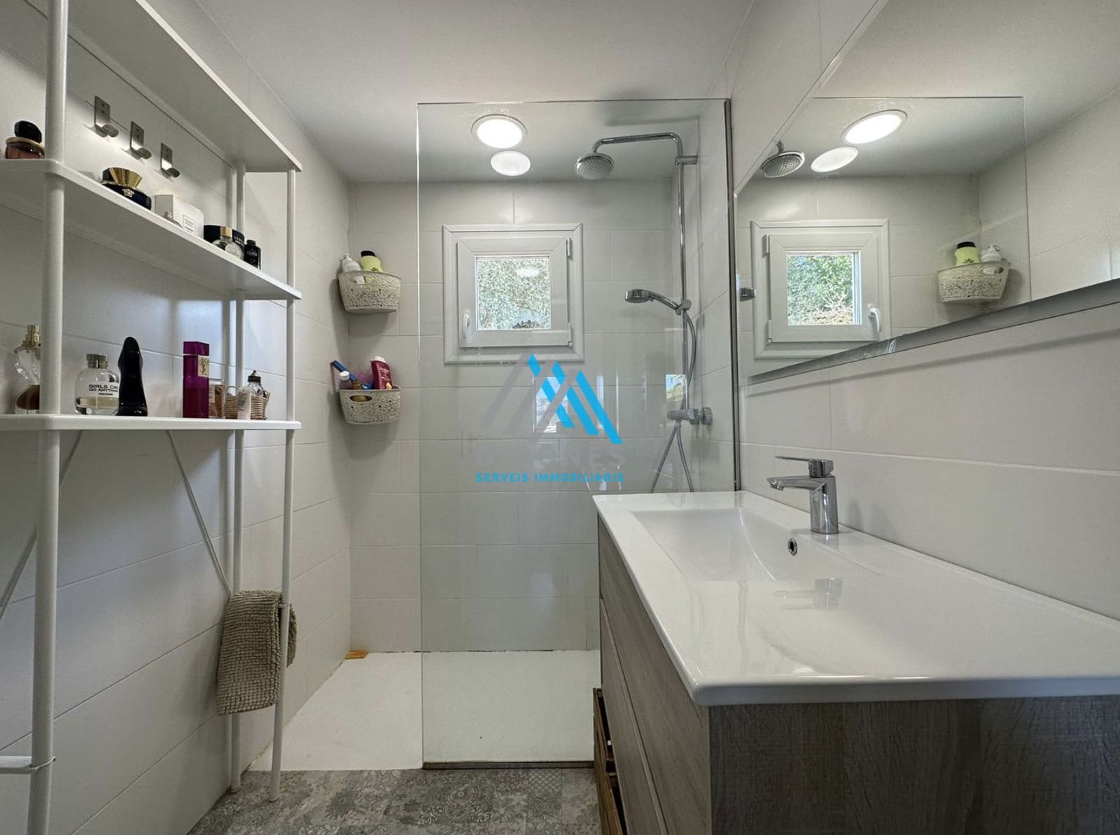 3 soveværelse Villa til leje i Santa Cristina d'Aro med swimmingpool garage - € 10.000 (Ref: 9890772)