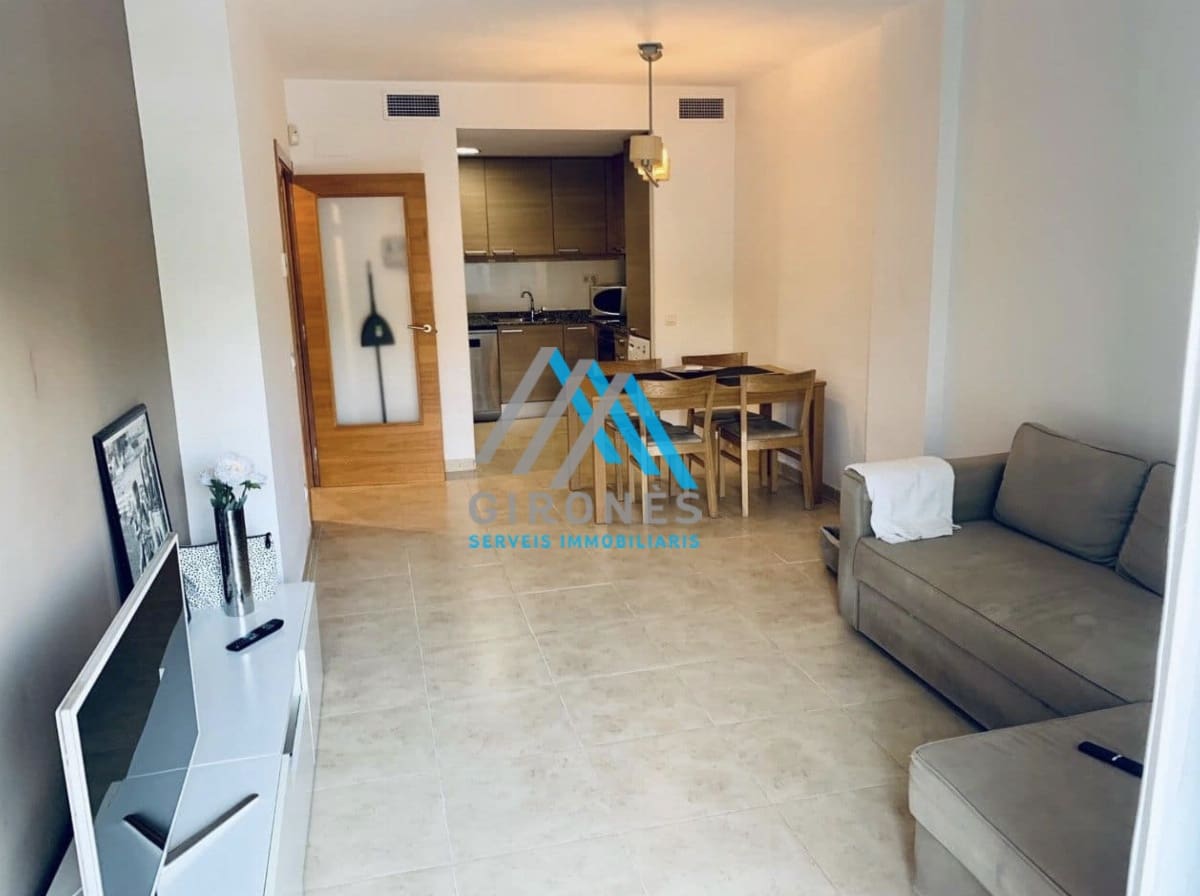 Appartement de 2 chambres à louer à Sant Feliu de Guixols avec piscine garage - 1 150 € (Ref: 9890775)