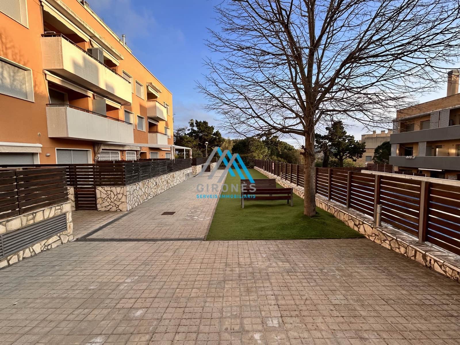 Appartement de 2 chambres à louer à Sant Feliu de Guixols avec piscine garage - 1 150 € (Ref: 9890775)