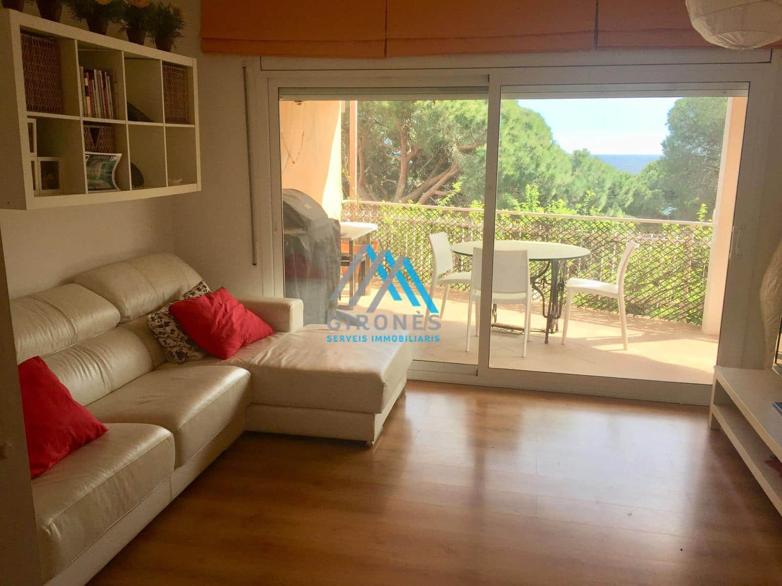2 bedroom Apartment for rent in S'Agaro with garage - € 1,900 (Ref: 9890776)