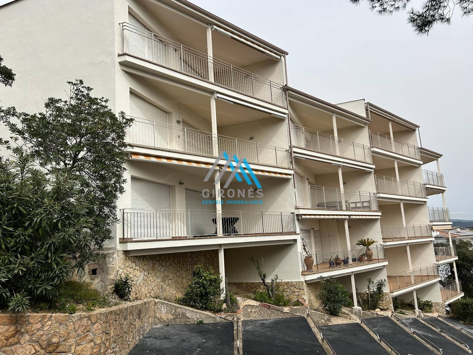 2 bedroom Apartment for rent in S'Agaro with garage - € 1,900 (Ref: 9890776)