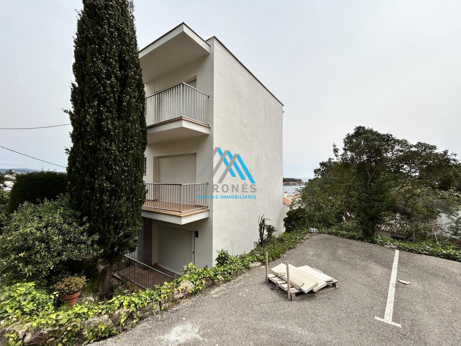 2 bedroom Apartment for rent in S'Agaro with garage - € 1,900 (Ref: 9890776)