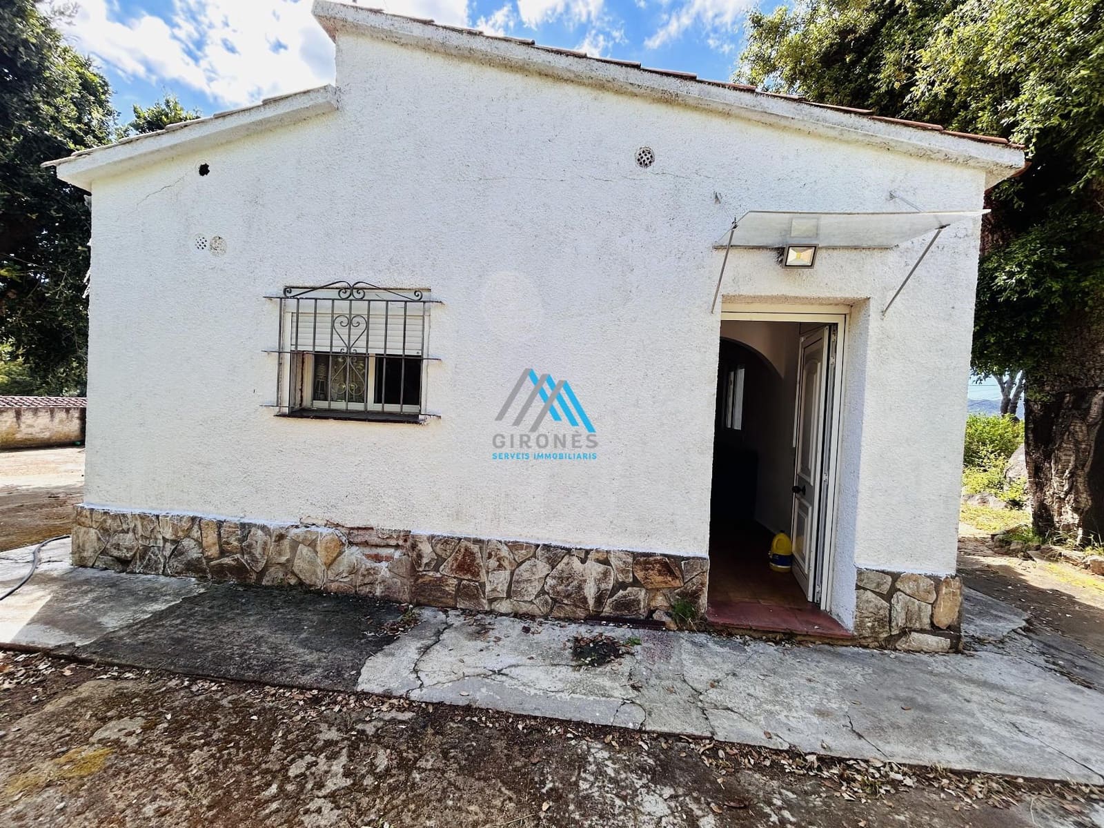 3 sovrum Villa till salu i Roca de Malvet med garage - 330 000 € (Ref: 9890778)