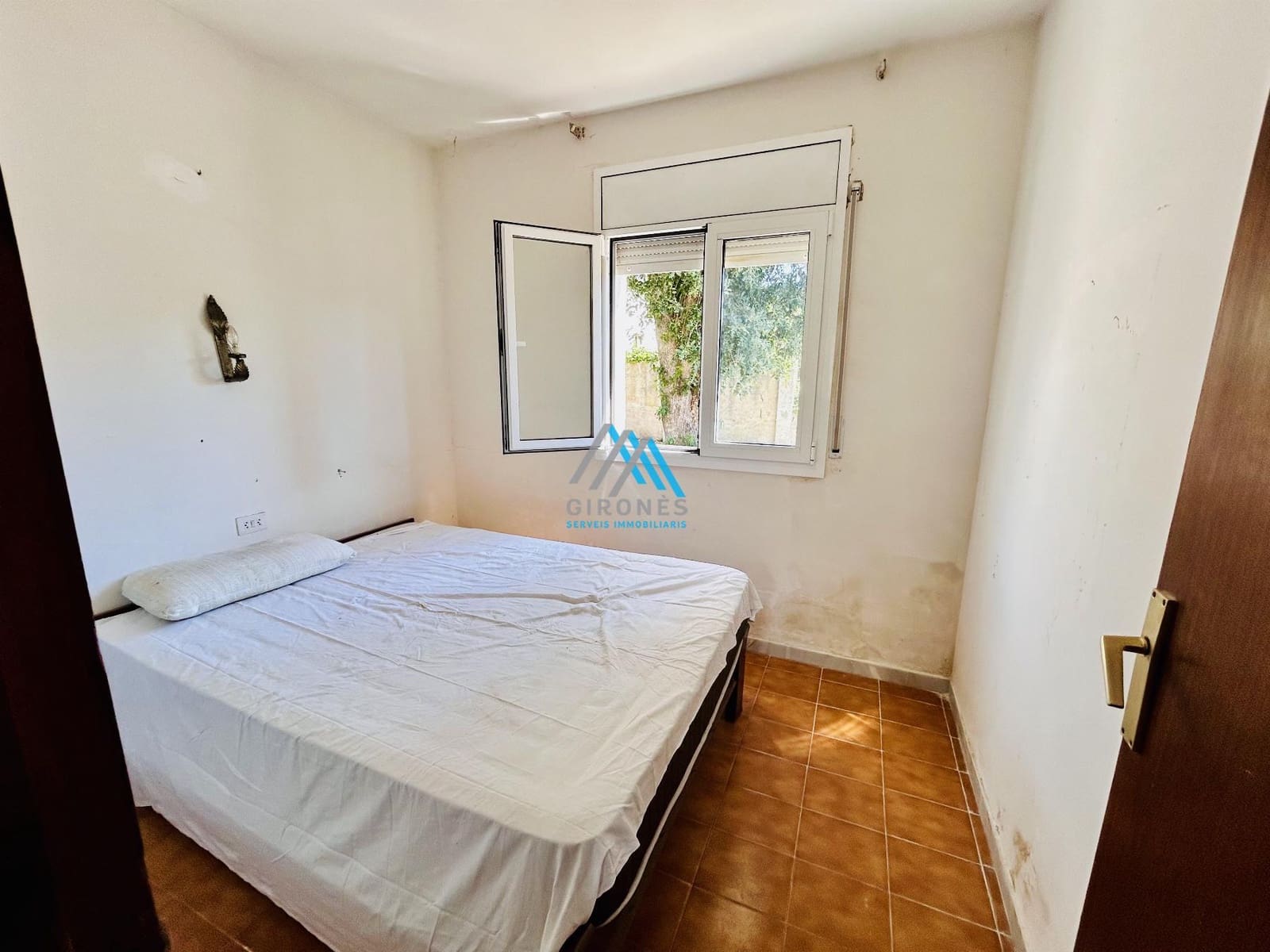 3 sovrum Villa till salu i Roca de Malvet med garage - 330 000 € (Ref: 9890778)