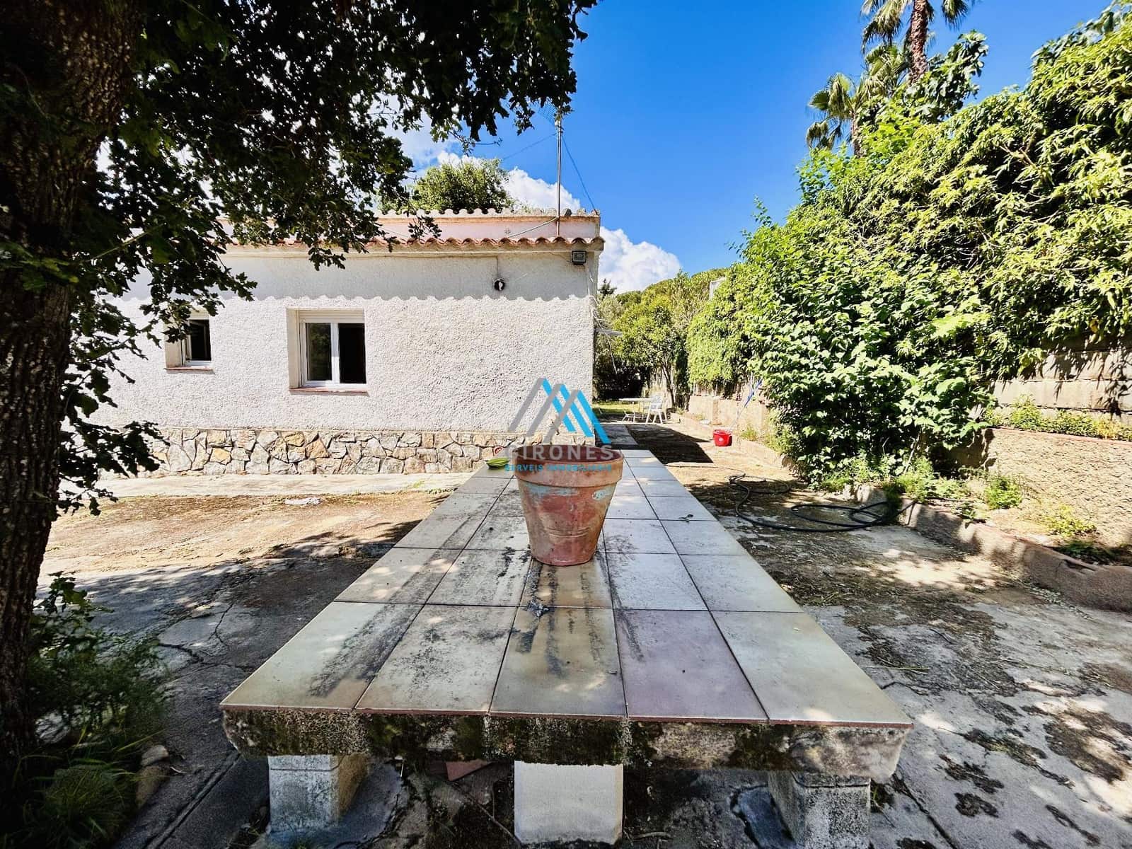 3 sovrum Villa till salu i Roca de Malvet med garage - 330 000 € (Ref: 9890778)
