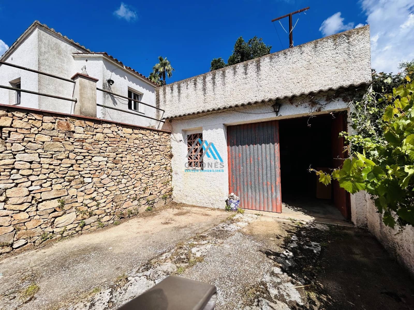 3 sovrum Villa till salu i Roca de Malvet med garage - 330 000 € (Ref: 9890778)