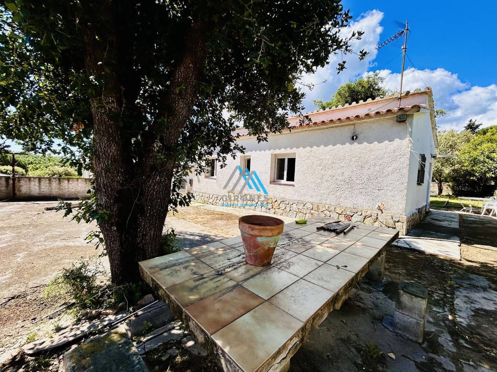 3 sovrum Villa till salu i Roca de Malvet med garage - 330 000 € (Ref: 9890778)
