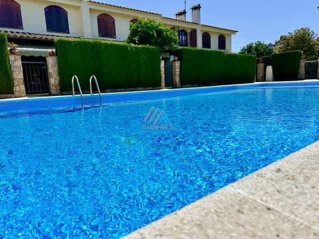 3 soverom Kjedet enebolig til leie i Sant Antoni de Calonge, Calonge i Sant Antoni med svømmebasseng garasje - € 5 000 (Ref: 9909779)