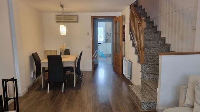 3 soverom Rekkehus til leie i Sant Feliu de Guíxols med garasje - € 7 900 (Ref: 9909780)