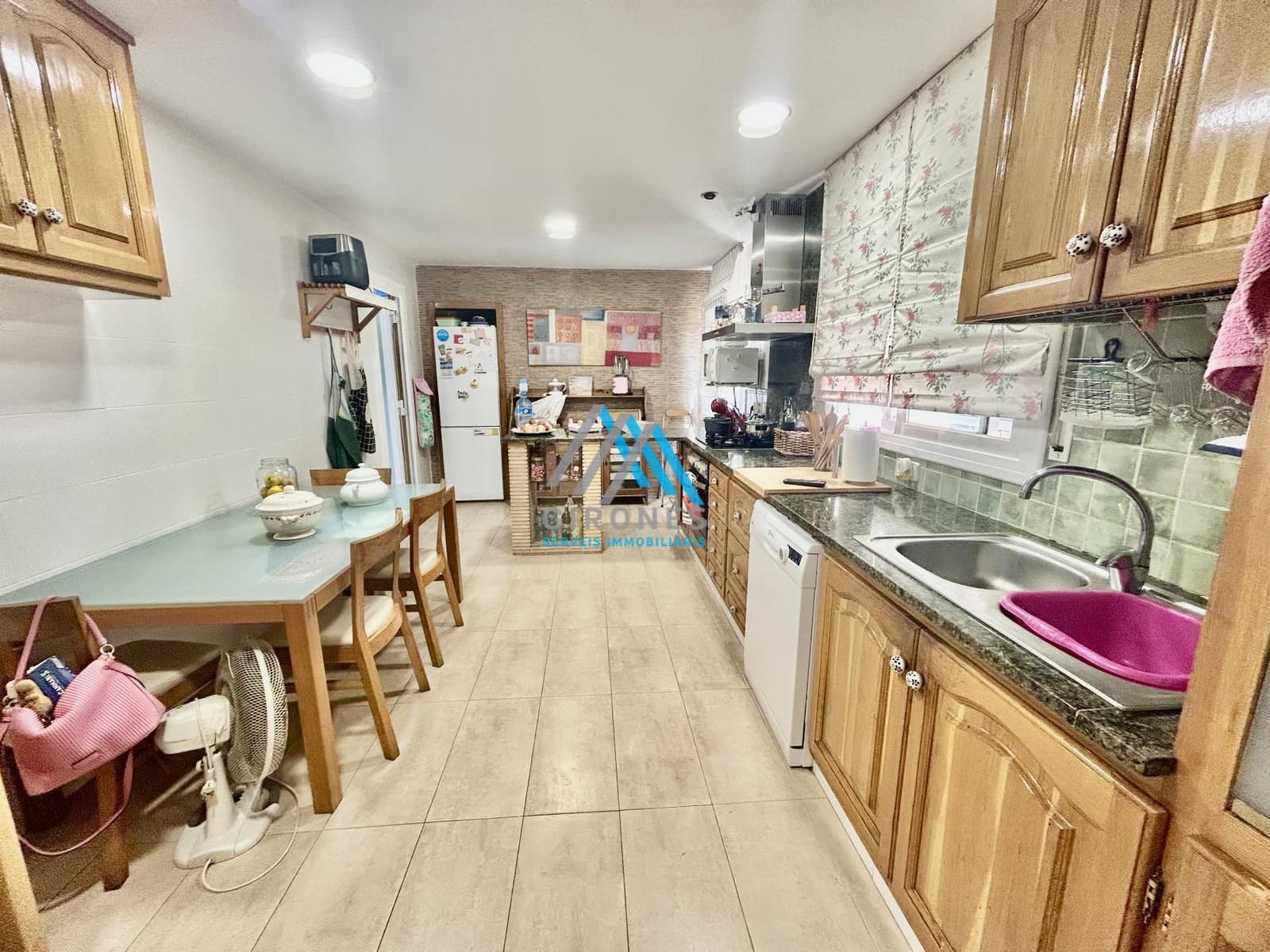 5 camera da letto Villetta Bifamiliare in vendita in Santa Cristina d'Aro con piscina - 530.000 € (Rif: 9909781)