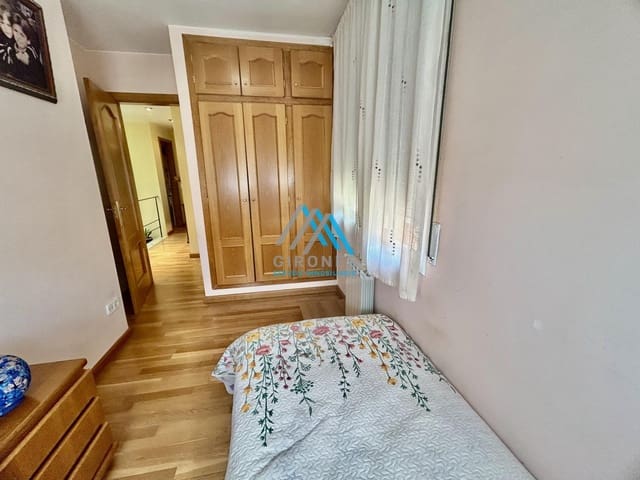 5 camera da letto Villetta Bifamiliare in vendita in Santa Cristina d'Aro con piscina - 530.000 € (Rif: 9909781)