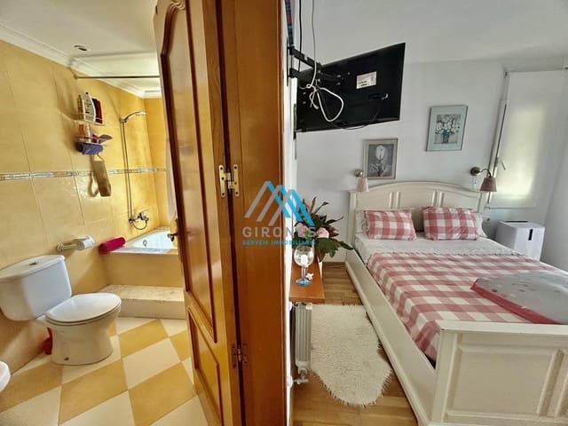 5 camera da letto Villetta Bifamiliare in vendita in Santa Cristina d'Aro con piscina - 530.000 € (Rif: 9909781)