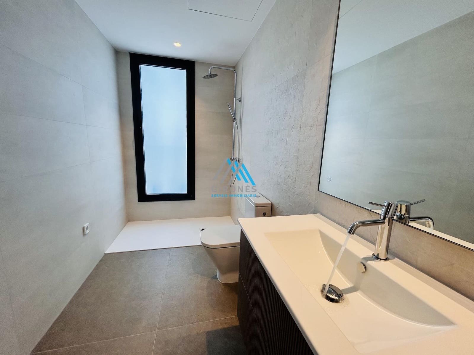 Villa for sale in S'Agaro with pool - € 1,300,000 (Ref: 9927588)