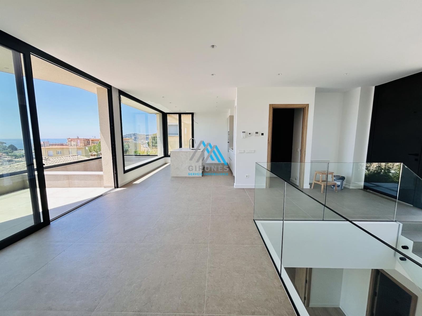 Villa for sale in S'Agaro with pool - € 1,300,000 (Ref: 9927588)
