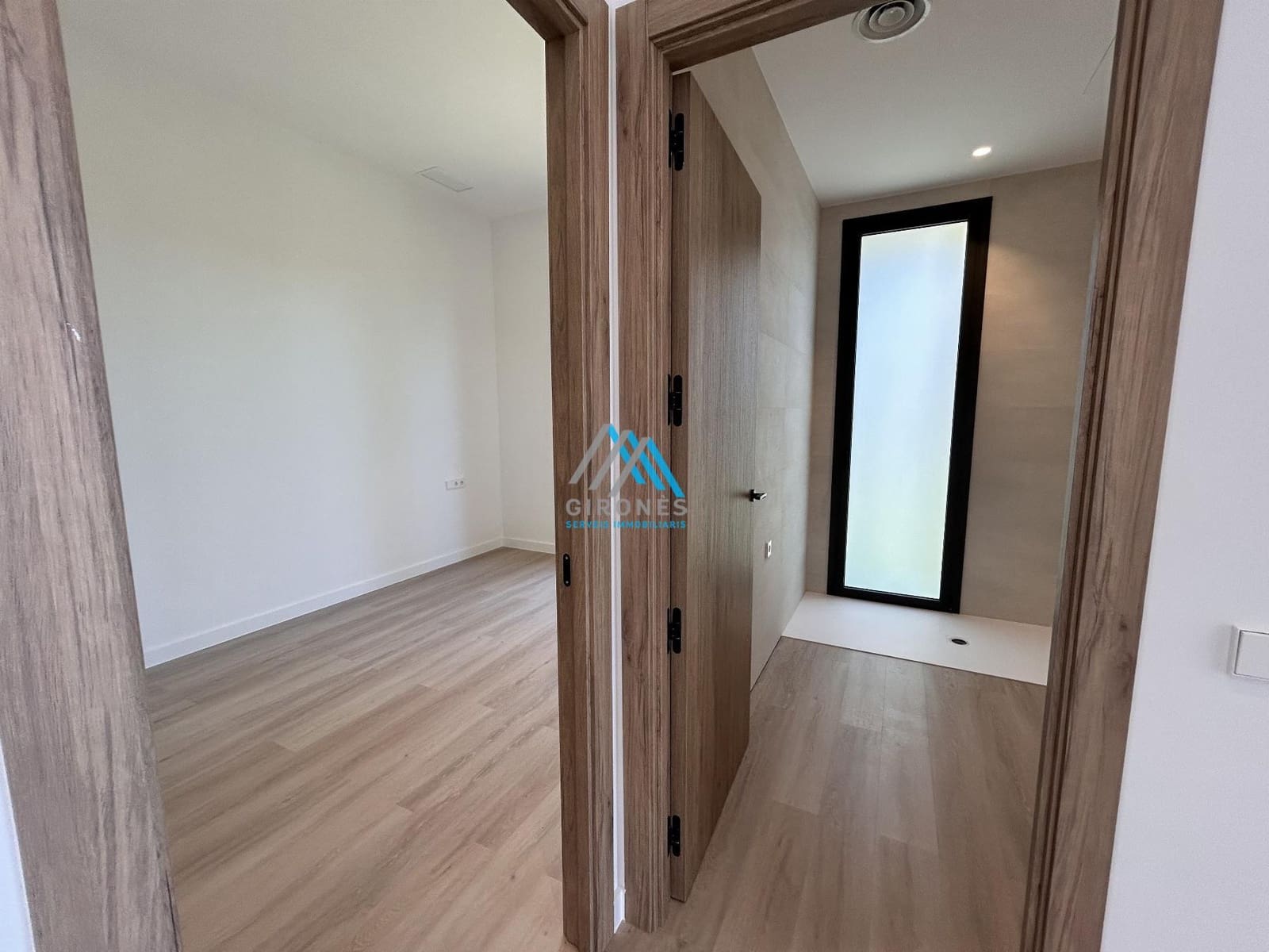 Villa for sale in S'Agaro with pool - € 1,300,000 (Ref: 9927588)