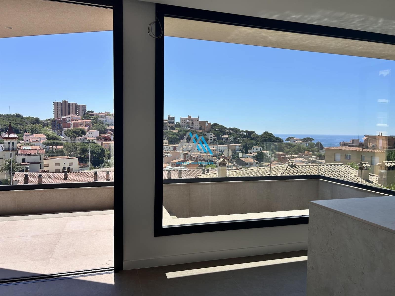 Villa for sale in S'Agaro with pool - € 1,300,000 (Ref: 9927588)