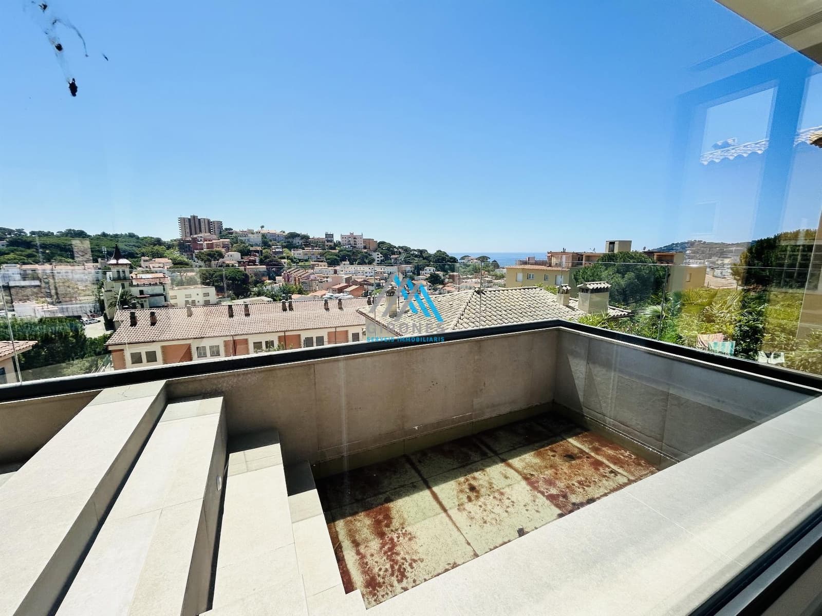 Villa for sale in S'Agaro with pool - € 1,300,000 (Ref: 9927588)
