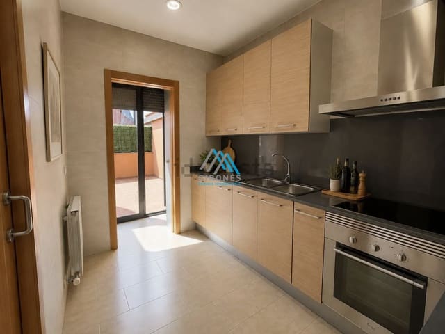 2 soveværelse Lejlighed til salg i Sant Feliu de Guíxols med garage - € 285.000 (Ref: 9945887)
