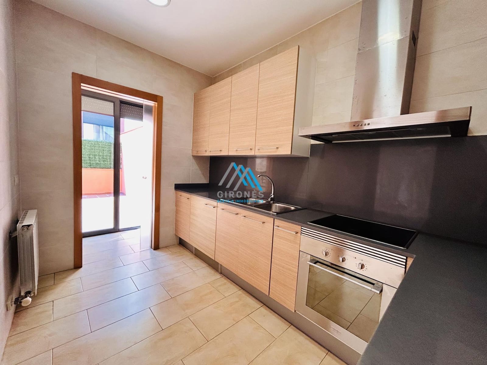 2 soveværelse Lejlighed til salg i Sant Feliu de Guixols med garage - € 285.000 (Ref: 9945887)