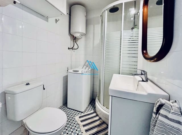 Apartamento de 1 habitación en Sant Feliu de Guíxols en alquiler con garaje - 1.600 € (Ref: 9958849)