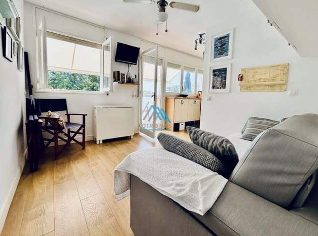 Apartamento de 1 habitación en Sant Feliu de Guíxols en alquiler con garaje - 1.600 € (Ref: 9958849)