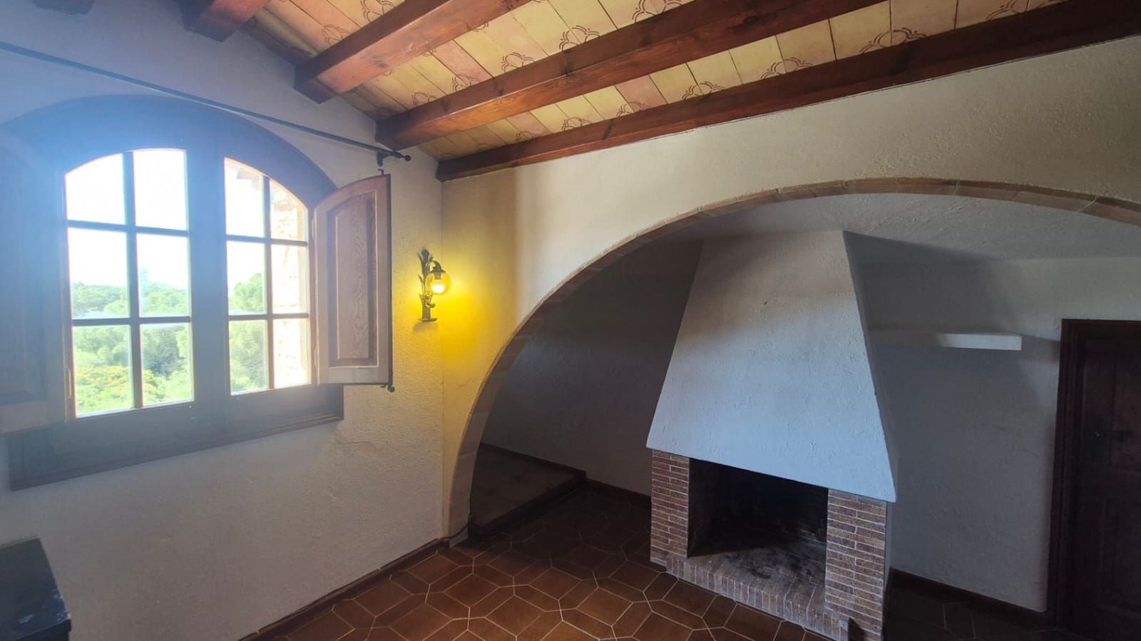 Villa for sale in Begur - € 1,300,000 (Ref: 9852206)