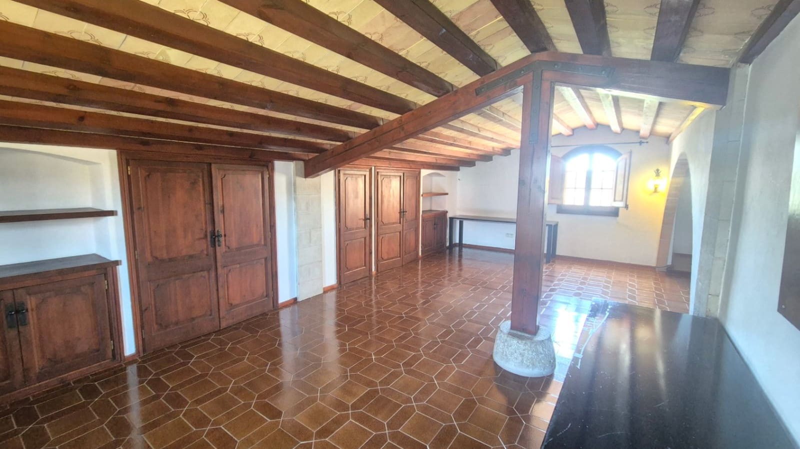 Villa for sale in Begur - € 1,300,000 (Ref: 9852206)