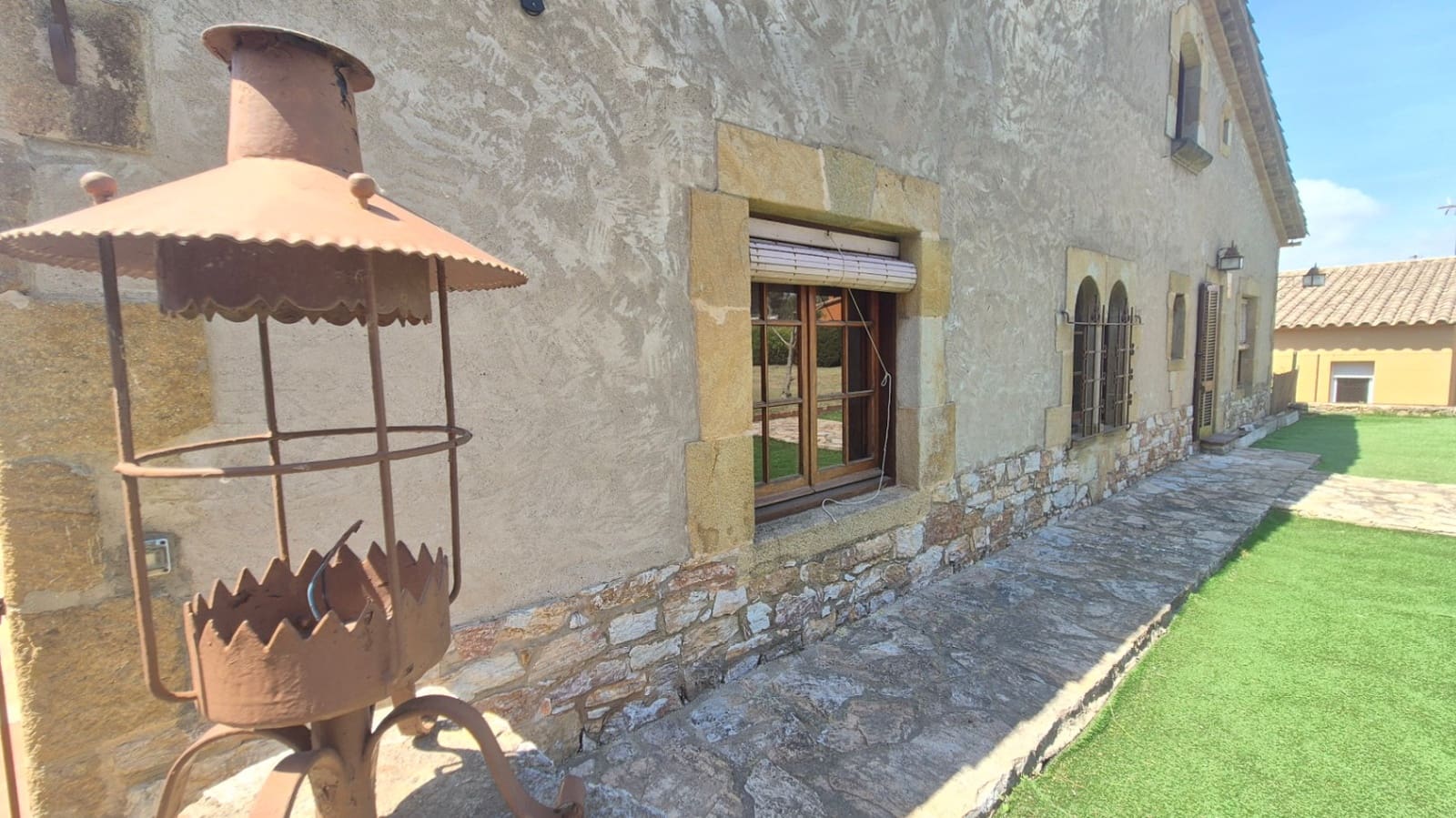 Villa for sale in Begur - € 1,300,000 (Ref: 9852206)
