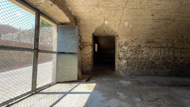 3 sovrum Finca/Hus på landet till salu i Cruïlles Monells i Sant Sadurní de I'Heura med garage - 1 098 000 € (Ref: 9852210)