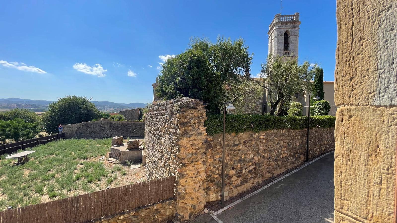 3 sovrum Finca/Hus på landet till salu i Cruilles Monells i Sant Sadurni de I'Heura med garage - 1 098 000 € (Ref: 9852210)