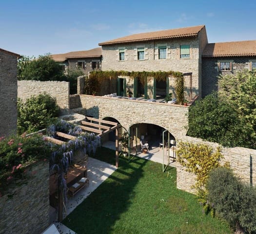 5 soveværelse Byhus til salg i Forallac - € 1.690.000 (Ref: 9852211)